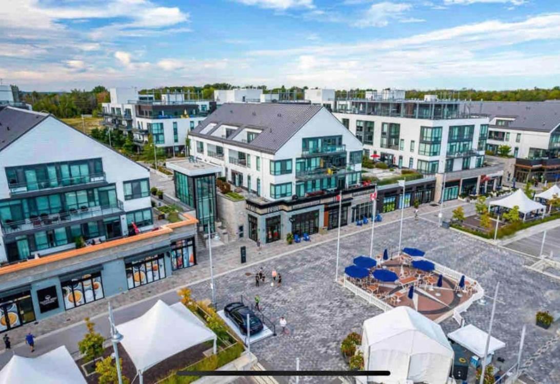Aquarius 2 Bedroom Condo Friday Harbour Innisfil Exterior foto