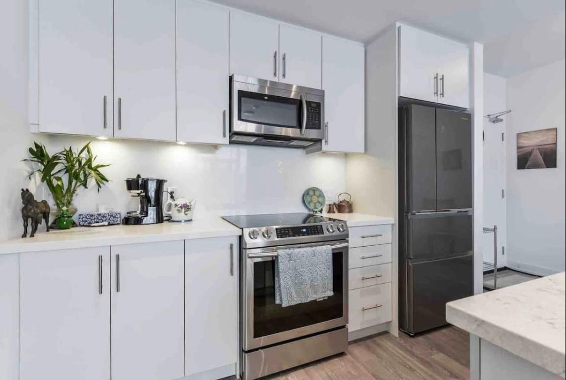 Aquarius 2 Bedroom Condo Friday Harbour Innisfil Exterior foto