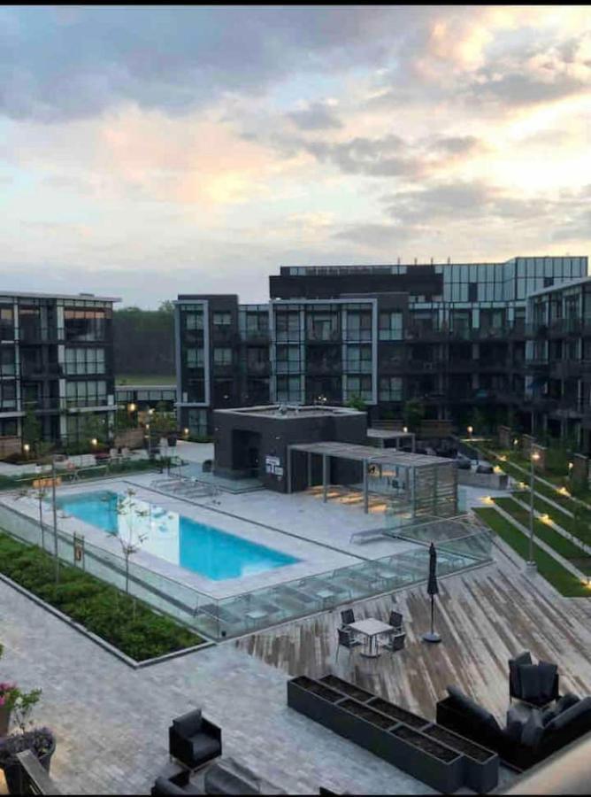Aquarius 2 Bedroom Condo Friday Harbour Innisfil Exterior foto