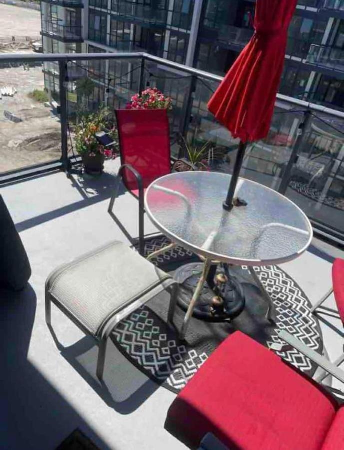 Aquarius 2 Bedroom Condo Friday Harbour Innisfil Exterior foto